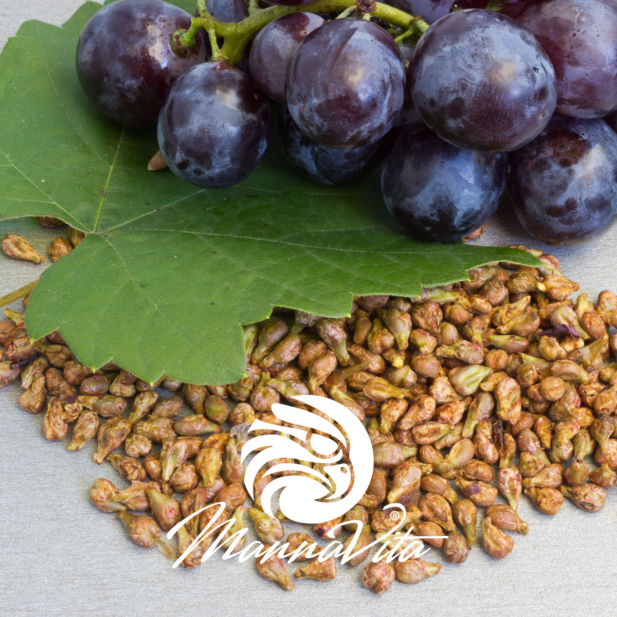 Mannavita maďarský za studena lisovaný olej z hroznových semínek • 250 ml