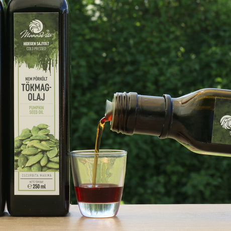 Mannavita maďarský za studena lisovaný dýňový olej • 250 ml